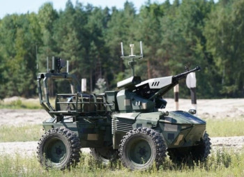 Немецкая ARX Robotics запускает совместное производство наземных дронов с украинской Roboneers