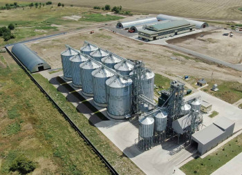Agricultural companies invest in grain elevator modernization instead of building new facilities