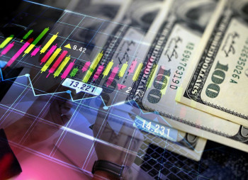 Инвесторы ставят против доллара: худшие настроения за десятилетие