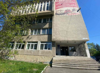 ФДМУ продає інститут землеустрою у Львові з боргами 7,9 млн грн за 16,5 млн грн