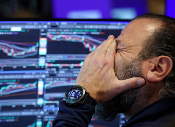 Акции Big Tech резко упали на фоне планов потратить $660 млрд на ИИ: инвесторы сомневаются в окупаемости