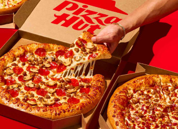 Американская Yum Brands продает сеть пиццерий Pizza Hut инвестфонду LongRange Capital и Yum China за $2,7 млрд