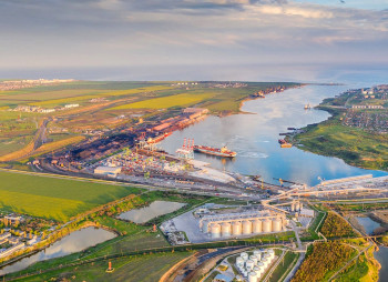 Who Is Investing in Ukraine’s Port Infrastructure: Key Players and Their Interests