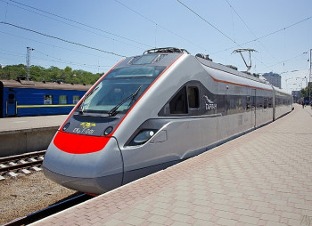 Компания-инвестор из КНР построит в Украине скоростную железную дорогу