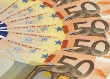 Азербайджан впервые разместил евробонды на $1,25 млрд.