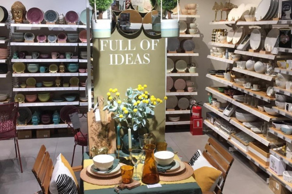 Продажа сети магазинов товаров и декора для дома Butlers