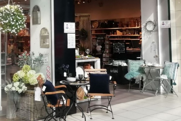 Продажа сети магазинов товаров и декора для дома Butlers