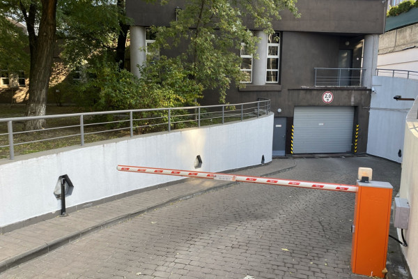 Продажа или аренда офиса 1 555 м2 в БЦ "Европа Плаза" в Киеве, ул. Саксаганского 120