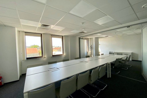 Продажа или аренда офиса 1 555 м2 в БЦ "Европа Плаза" в Киеве, ул. Саксаганского 120