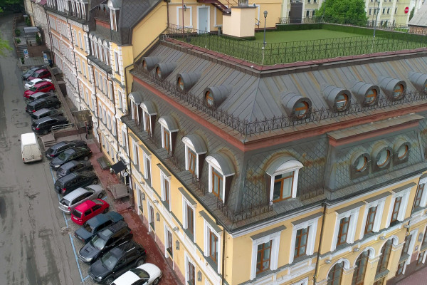 Торгово-офисный центр в Киеве на Подоле