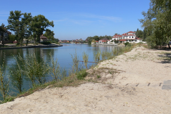 Продажа гостиницы под различные проекты развития в Конча-Заспе