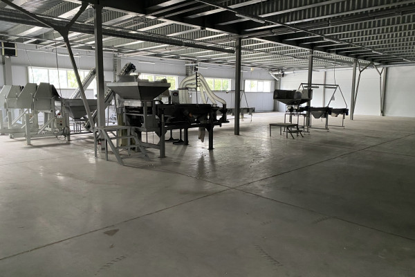 Продаж промислово-складського комплексу 4 365 м2 в 20 км від Києва