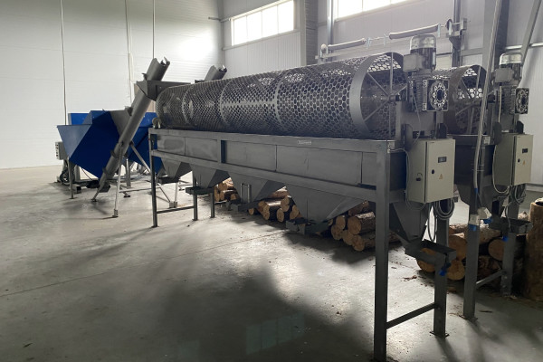 Продаж промислово-складського комплексу 4 365 м2 в 20 км від Києва