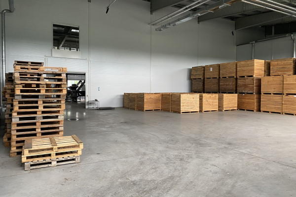 Продаж промислово-складського комплексу 4 365 м2 в 20 км від Києва