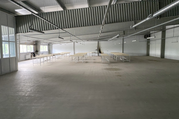 Продаж промислово-складського комплексу 4 365 м2 в 20 км від Києва