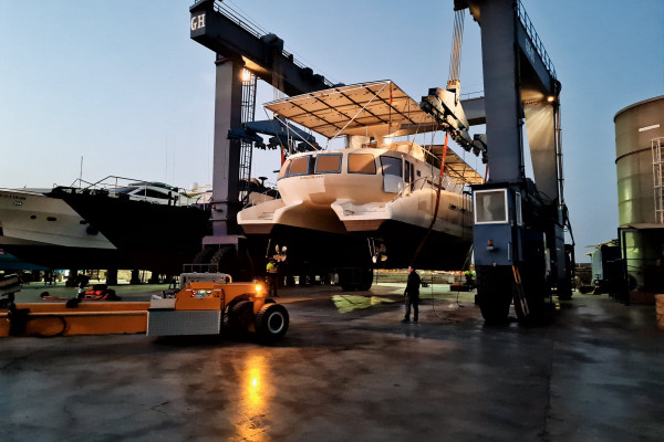 Продажа верфи по ремонту и техническому обслуживанию яхт в Аликанте (Испания)