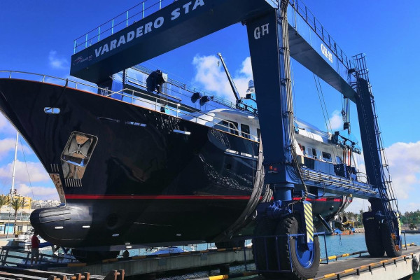 Продажа верфи по ремонту и техническому обслуживанию яхт в Аликанте (Испания)