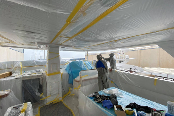 Продажа верфи по ремонту и техническому обслуживанию яхт в Аликанте (Испания)