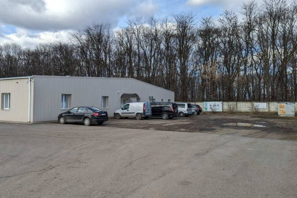 Warehouse complex with an office of 2270 m2, Chernivtsi for sale
