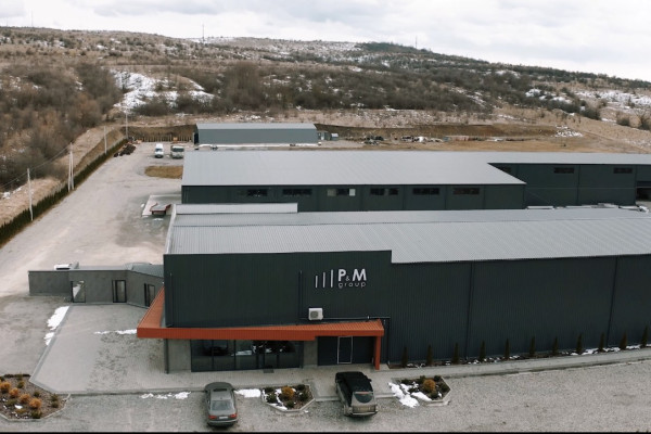 Продаж виробничо-складського комплексу 3458 м² біля м. Чернівці