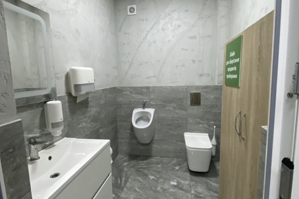 Продаж виробничо-складського комплексу 3458 м² біля м. Чернівці