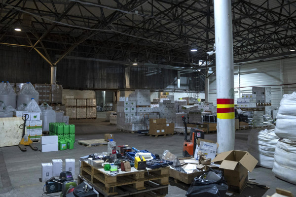 Продаж промислово-складських приміщень з офісом 2900 м2 та ділянкою 1,9 га, Хмельницька область, Богданівці