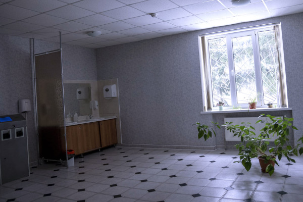 Продаж промислово-складських приміщень з офісом 2900 м2 та ділянкою 1,9 га, Хмельницька область, Богданівці