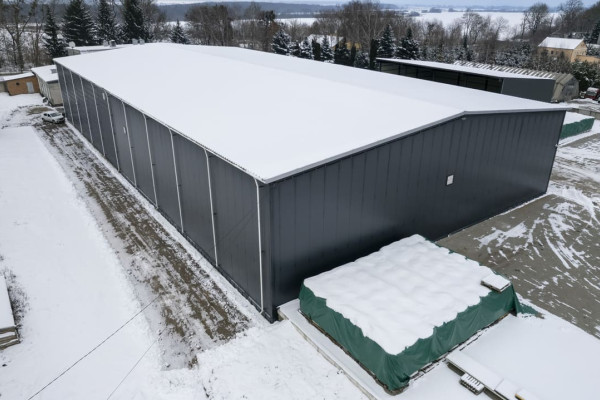 Продаж промислово-складських приміщень з офісом 2900 м2 та ділянкою 1,9 га, Хмельницька область, Богданівці