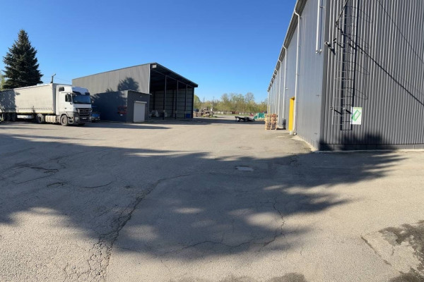 Продаж промислово-складських приміщень з офісом 2900 м2 та ділянкою 1,9 га, Хмельницька область, Богданівці