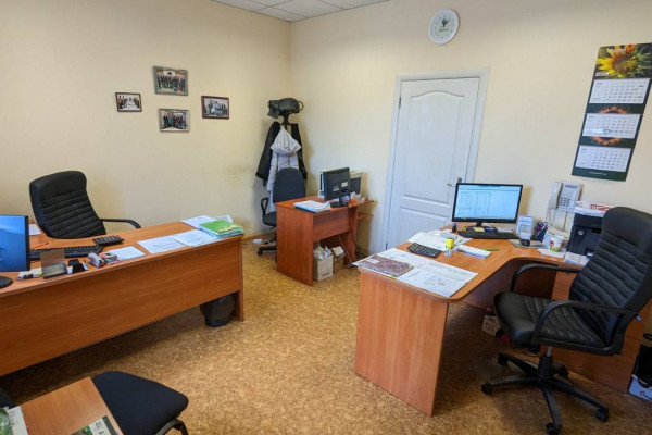 Warehouse complex with an office of 2270 m2, Chernivtsi for sale