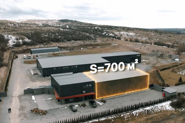 Продаж виробничо-складського комплексу 3458 м² біля м. Чернівці