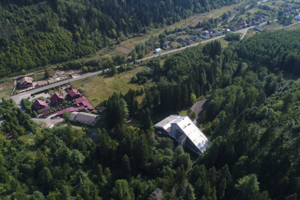 Продажа базы отдыха "Форель" под реконструкцию / редевелопмент в Закарпатье