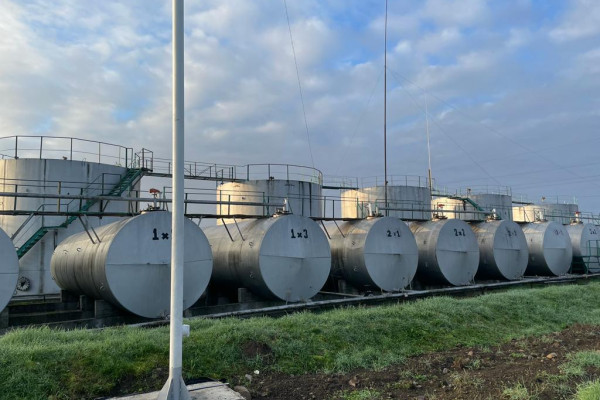 Oil refinery complex for storage and processing of petroleum products (Western Ukraine) for sale
