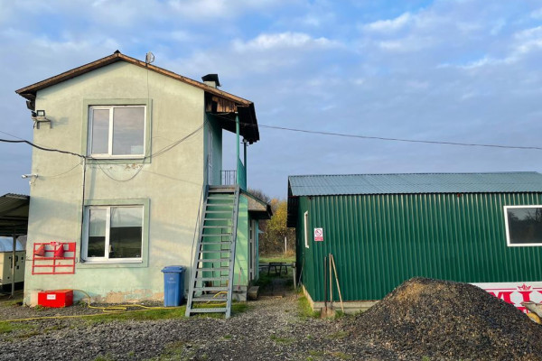 Oil refinery complex for storage and processing of petroleum products (Western Ukraine) for sale