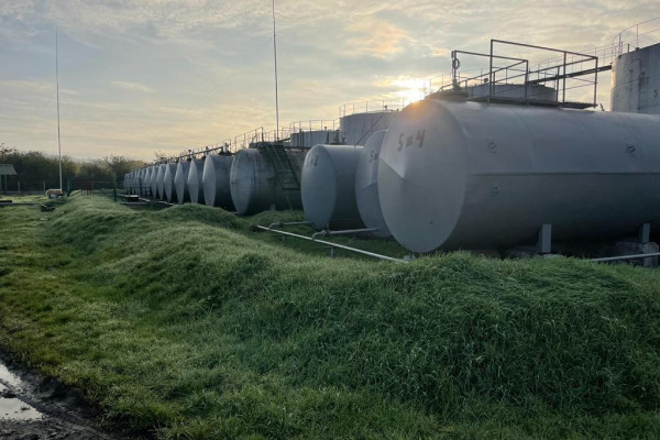 Oil refinery complex for storage and processing of petroleum products (Western Ukraine) for sale