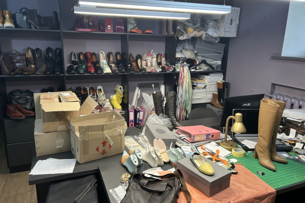 Продажа бизнеса по производству обуви, сумок и аксессуаров в Киеве