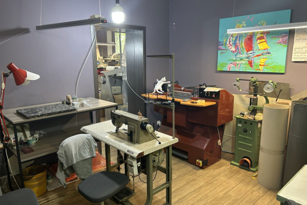 Продажа бизнеса по производству обуви, сумок и аксессуаров в Киеве