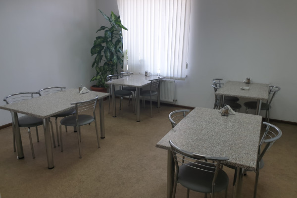 Продажа складов и производственных помещений с офисом 4056 м2 и участком 2,2 га, г. Одесса