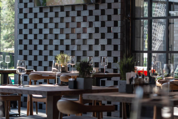 Продаж нового, статусного та прибуткового ресторану сімейного типу в Конча-Заспі