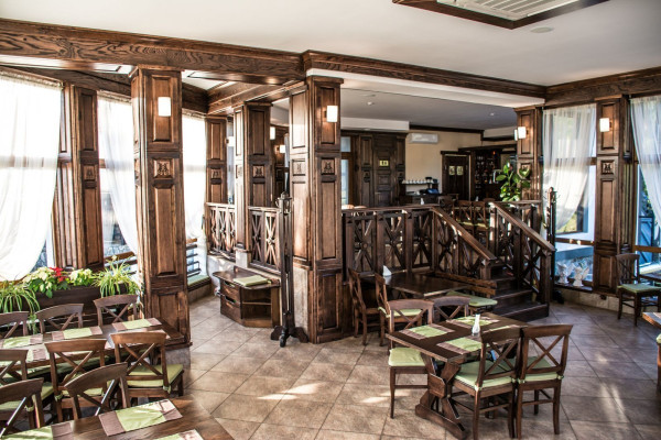 Hotel "Synevyrskiy Pereval" in Transcarpathia for sale