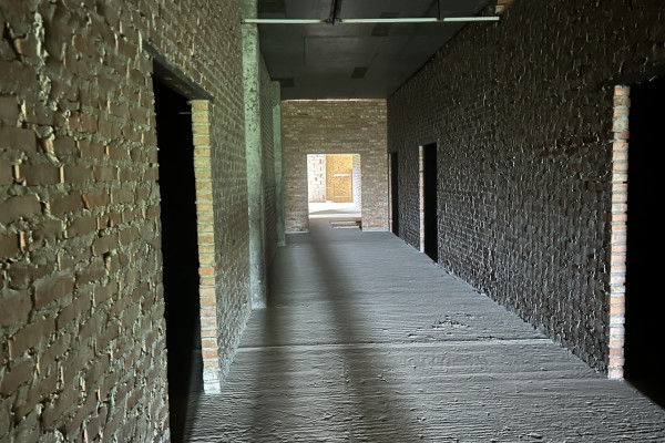 Продаж коммерційної нерухомості промислового призначення 6000 м2 біля Києва