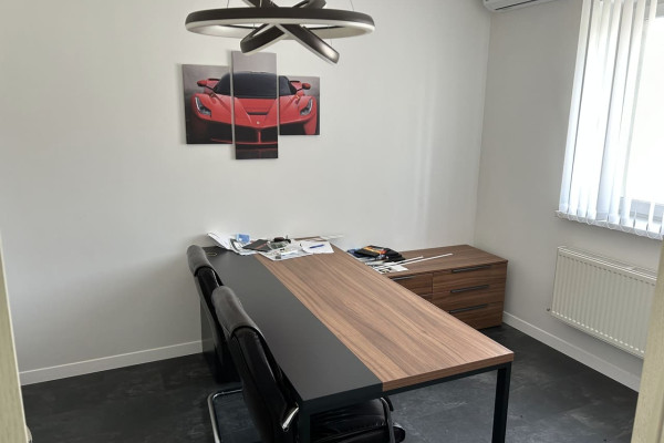 Продаж виробничого комплексу 2250 м2 з ділянкою 1,5 га у м. Українка, Обухівський район