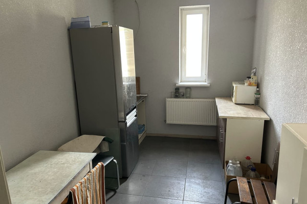 Продаж виробничого комплексу 2250 м2 з ділянкою 1,5 га у м. Українка, Обухівський район