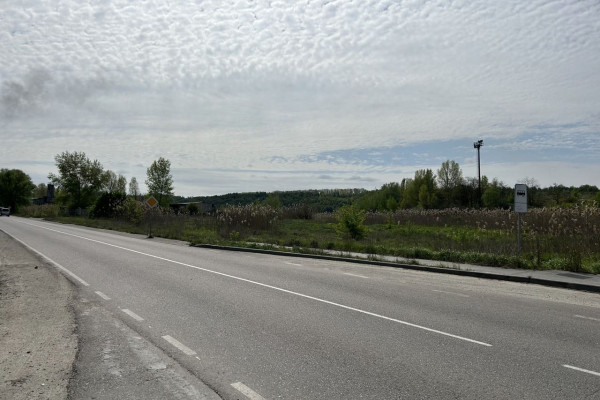 Продаж виробничого комплексу 2250 м2 з ділянкою 1,5 га у м. Українка, Обухівський район