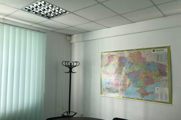 Продажа комплекса складских помещений с офисом 2821 м2 и участком 2,22 га, г. Винница