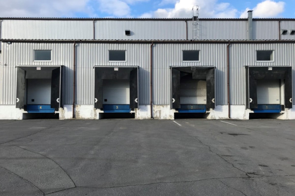 Продажа комплекса складских помещений с офисом 2821 м2 и участком 2,22 га, г. Винница