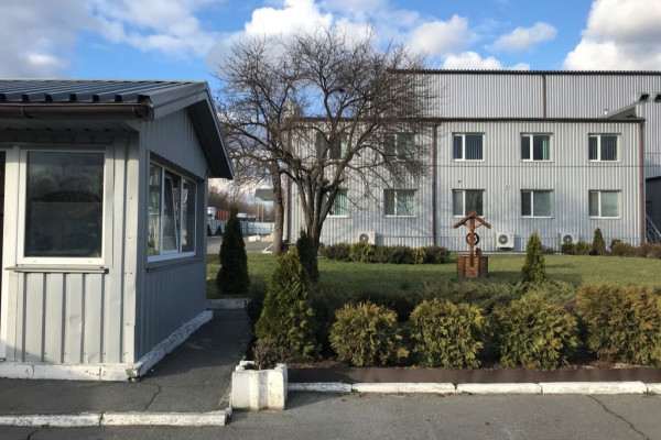 Продажа комплекса складских помещений с офисом 2821 м2 и участком 2,22 га, г. Винница