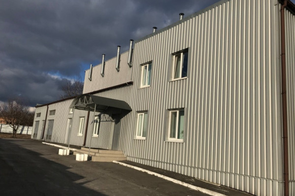 Продажа комплекса складских помещений с офисом 2821 м2 и участком 2,22 га, г. Винница