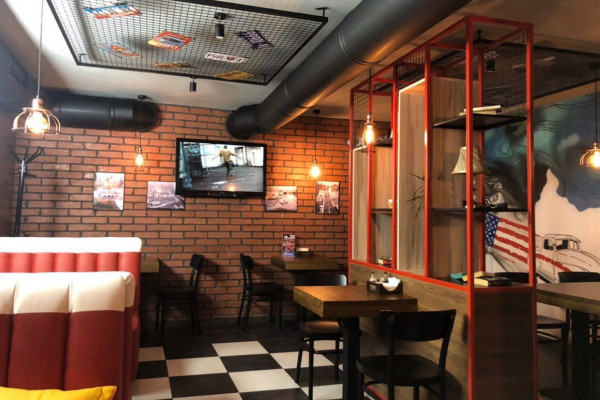 Готовое кафе "под ключ" на Подоле! Возможна продажа с помещением!