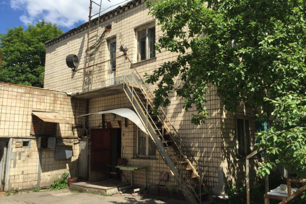 Промышленная недвижимость 16 000 м2 под различные виды производства в Киевской области